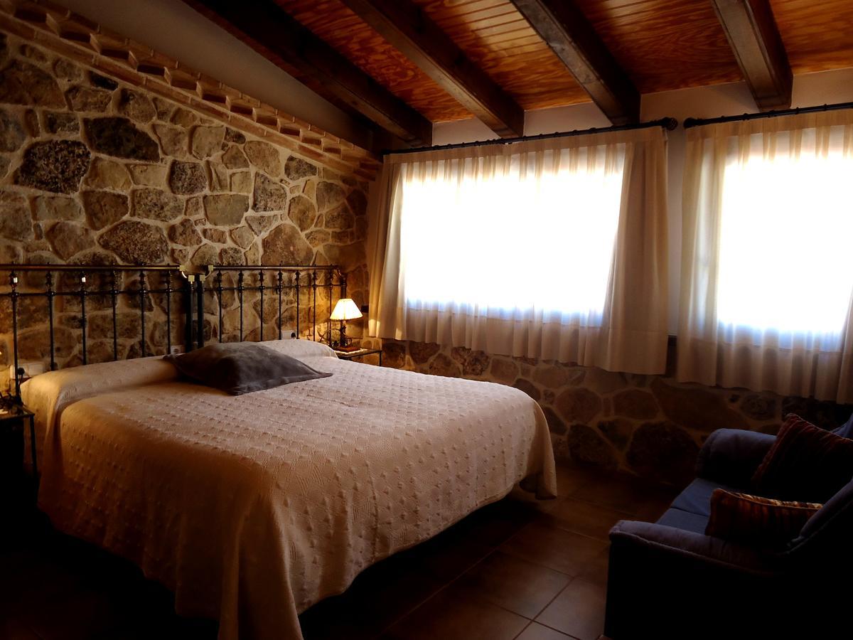 Hostal Casa Laure Y Mª Jose Arens de Lledo Exterior foto