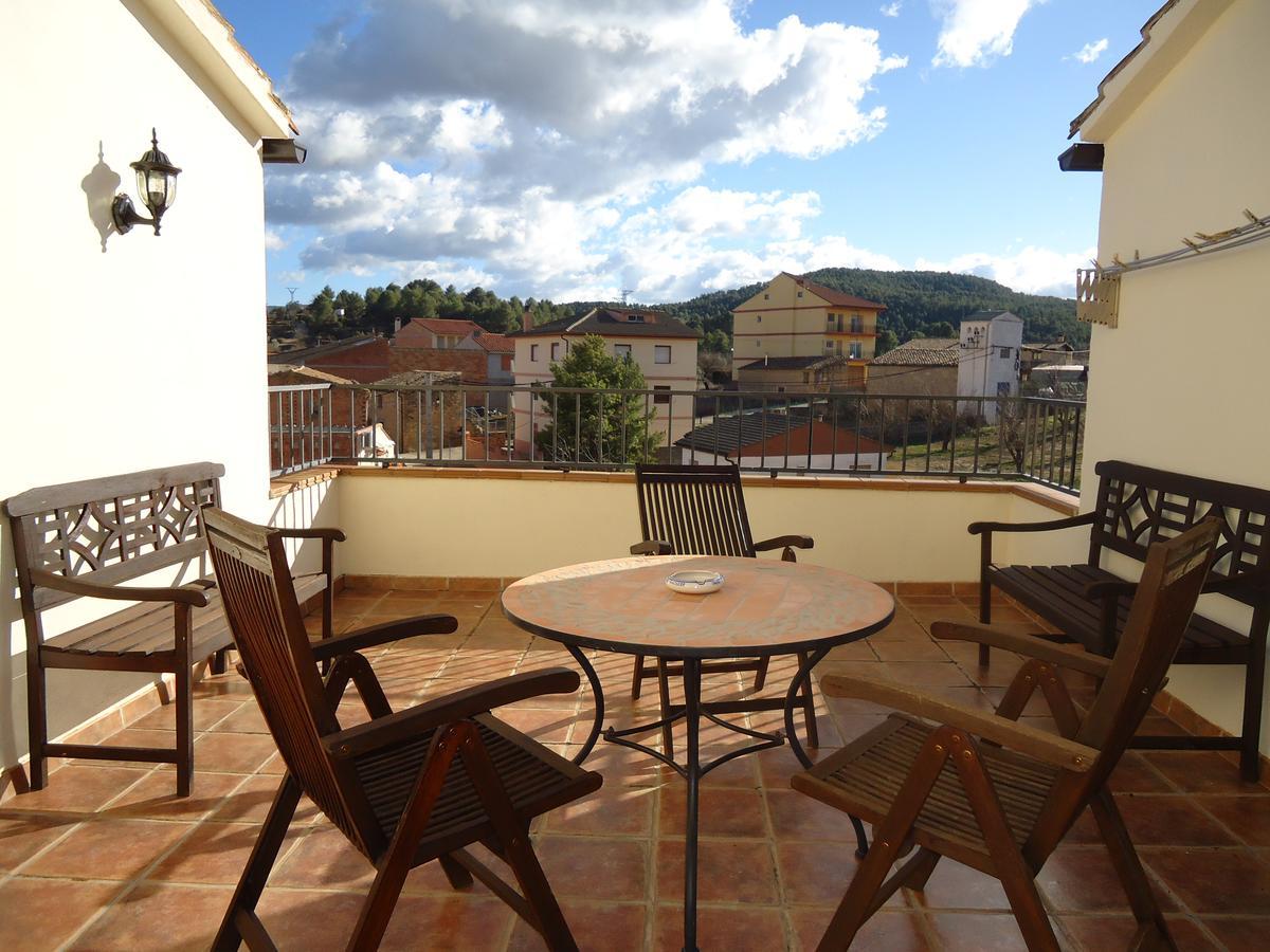Hostal Casa Laure Y Mª Jose Arens de Lledo Exterior foto